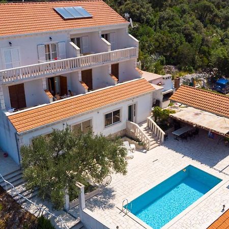 Villa Castello Zrnovo Zewnętrze zdjęcie