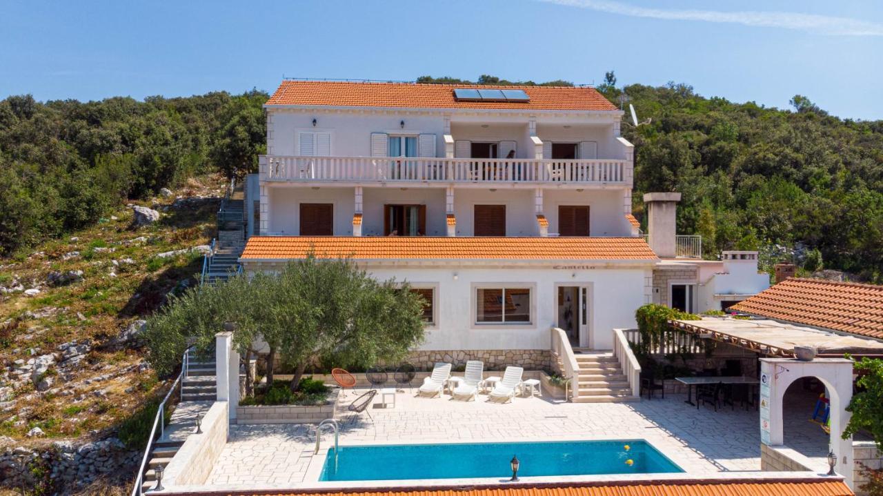 Villa Castello Zrnovo Zewnętrze zdjęcie