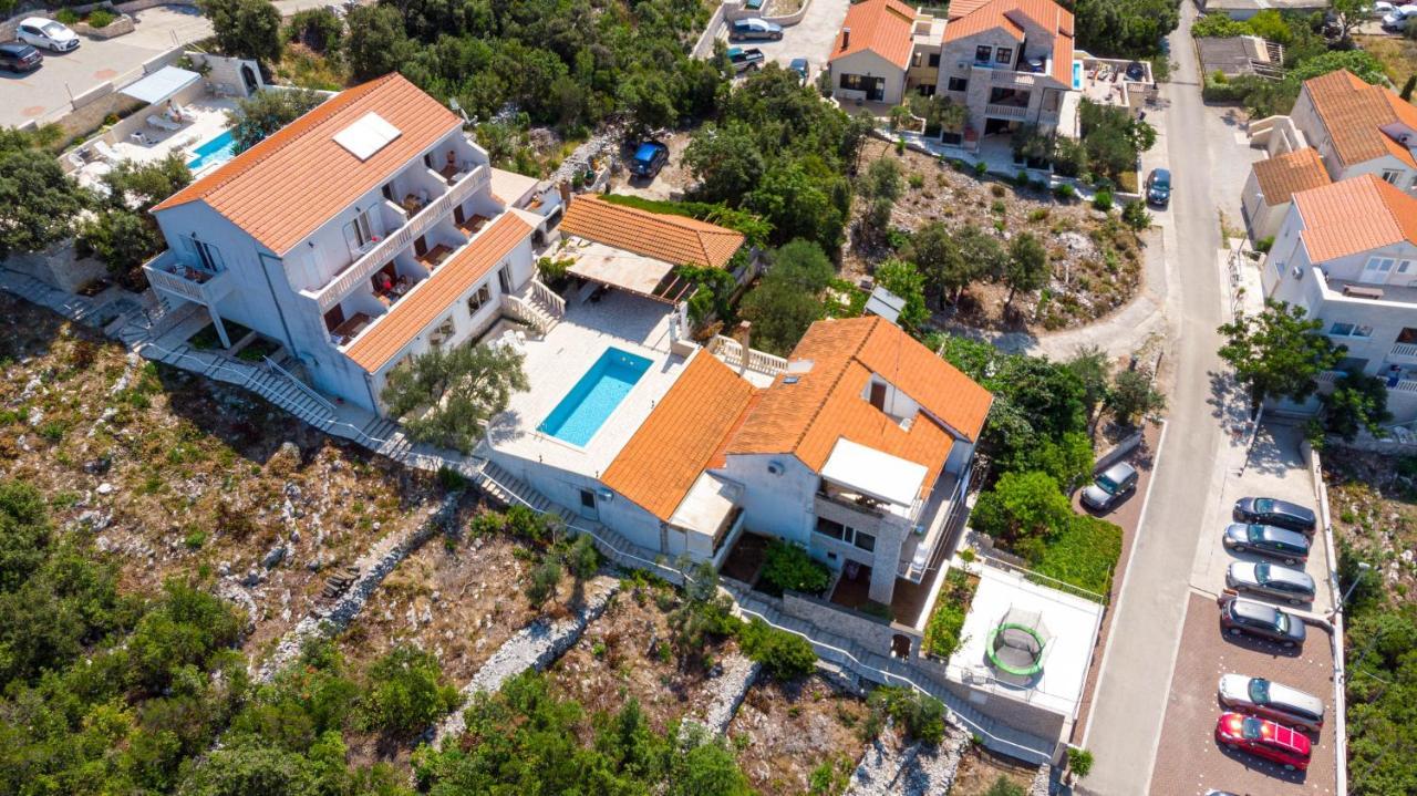 Villa Castello Zrnovo Zewnętrze zdjęcie
