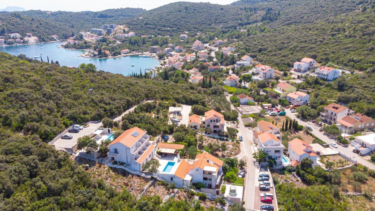 Villa Castello Zrnovo Zewnętrze zdjęcie