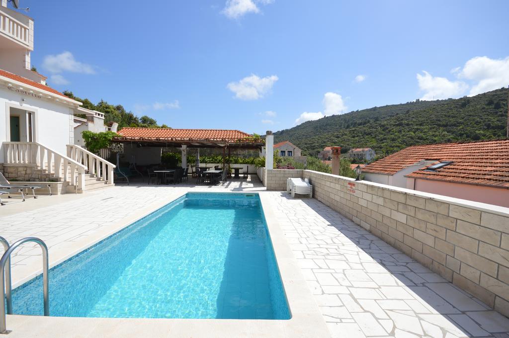 Villa Castello Zrnovo Zewnętrze zdjęcie