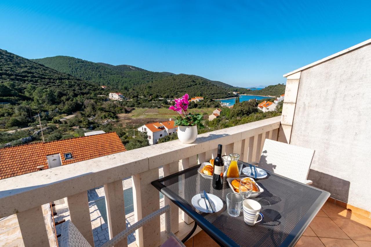 Villa Castello Zrnovo Zewnętrze zdjęcie