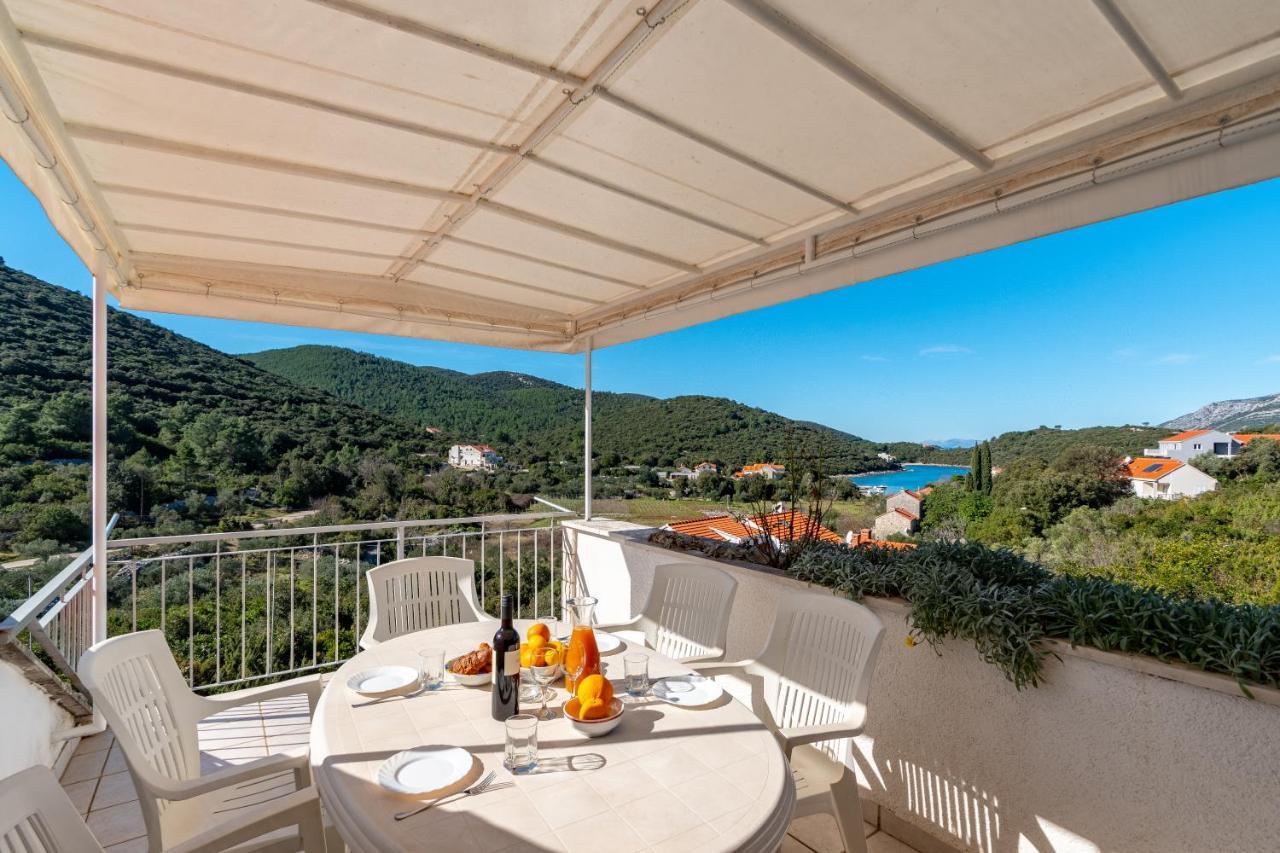 Villa Castello Zrnovo Zewnętrze zdjęcie