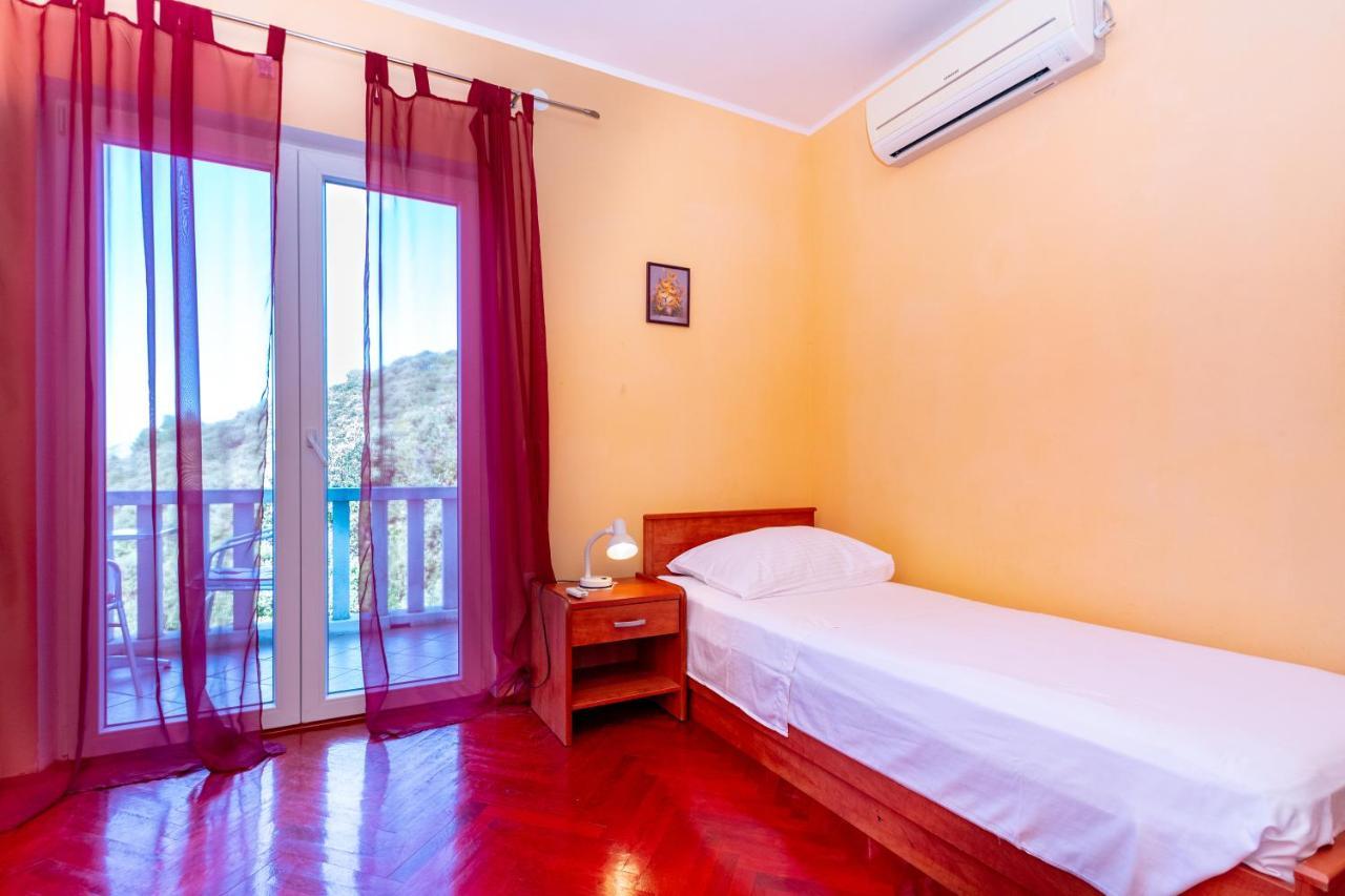 Villa Castello Zrnovo Zewnętrze zdjęcie